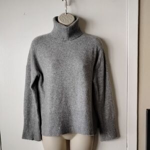 J Crew Alpaca Merino Blend 3/4 Sleeve Turtleneck XS Gray